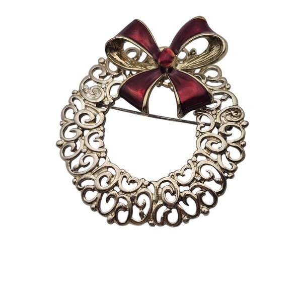 Vtg Wreath Brooch Pin Filigree Red Enamel Bow Pin Christmas Holiday Jewelry - Picture 2 of 11